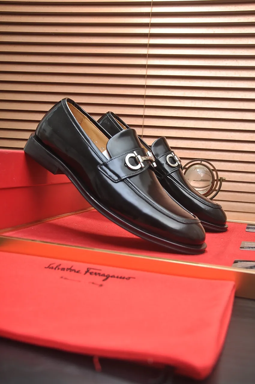 Men's shoes 💰620💶 [Ferragamo/Ferragamo] The latest model in the counter. Original imported open-sided high-quality cowhide hand-woven + imported 🐂 cowhide + original luxury metal buckle + original combination outsole. Comparative and stress-free 38--45 (45 custom-made)